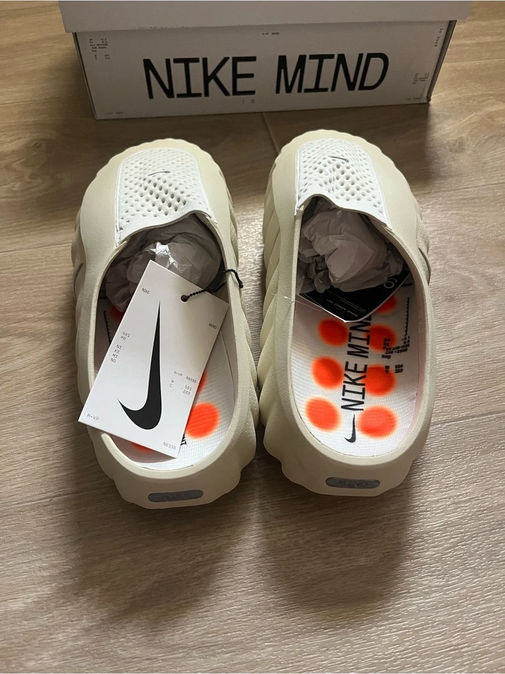 Nike Mind Light Bone Slides New With Box - Size 8
